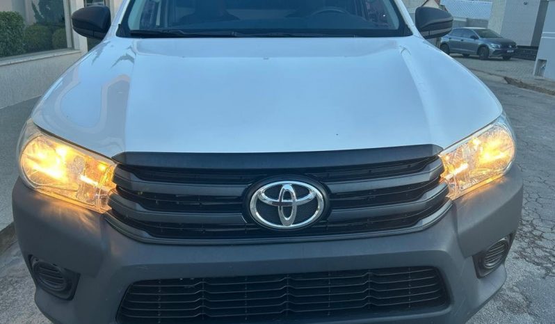TOYOTA HILUX SR CS 2.8 4X4 DIESEL 2023 full