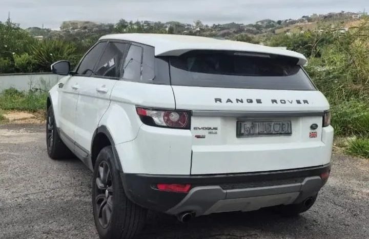 LAND ROVER EVOQUE PURE 4WD 2.0 AT 2015 full