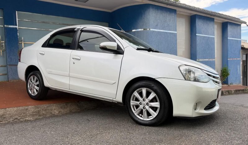 TOYOTA ETIOS SEDAN 1.5 FLEX AT 2017 full