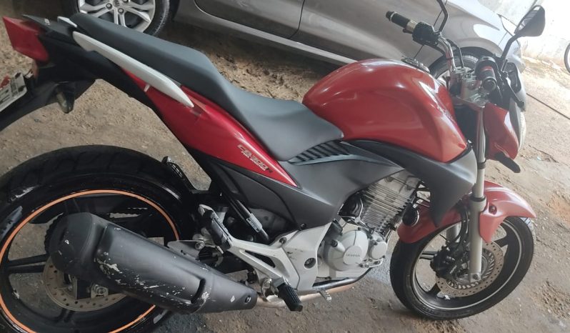 HONDA CB 300R 2011 full