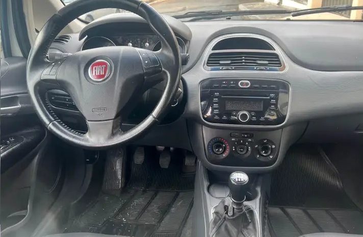 FIAT PUNTO ESSENCE 1.6 FLEX 2013 full