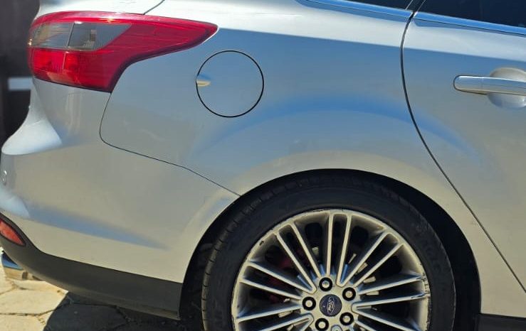 FORD FOCUS TITANIUM PLUS 2.0 FLEX AT 2014 full