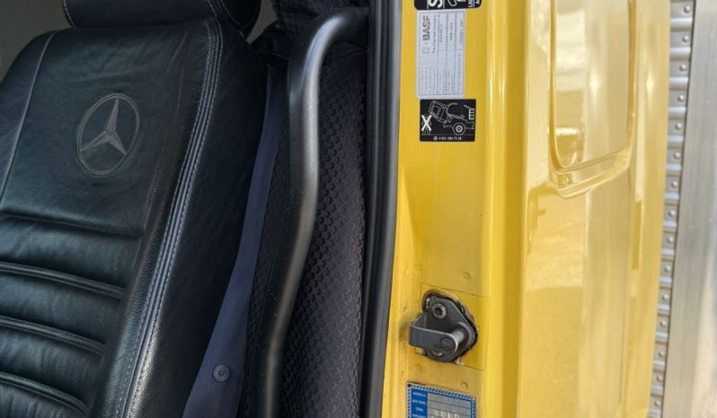 M-BENZ ATEGO 2425 BAÚ 2011 full