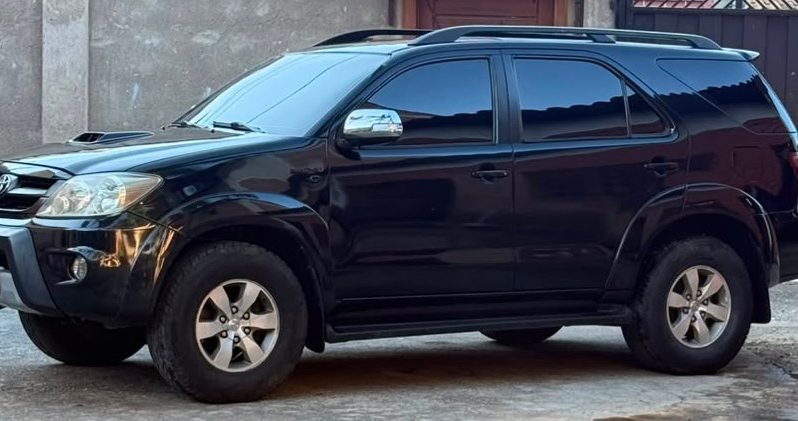 TOYOTA SW4 SRV 3.0 TB 4X4 DIESEL AT 2007 full