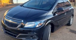 GM ONIX LT 1.4 FLEX 2015