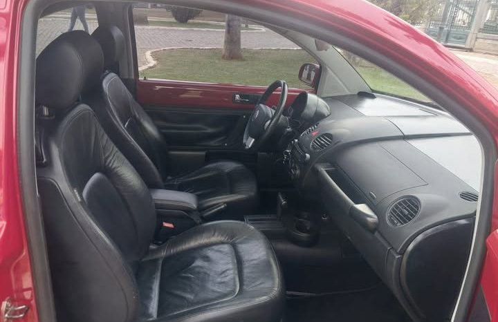 VW NEW BEETLE 2.0 AT 2007 full