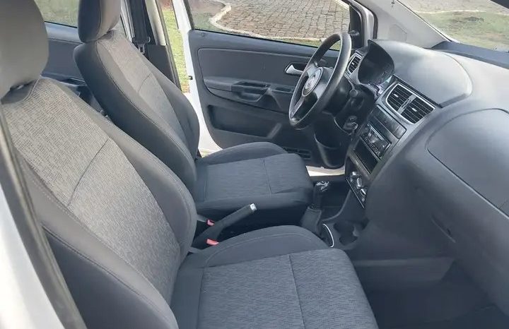 VW FOX 1.6 FLEX 2013 full